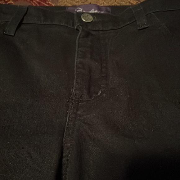 NYDJ Capri - Picture 2 of 5